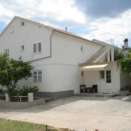 Apartment 4522a *